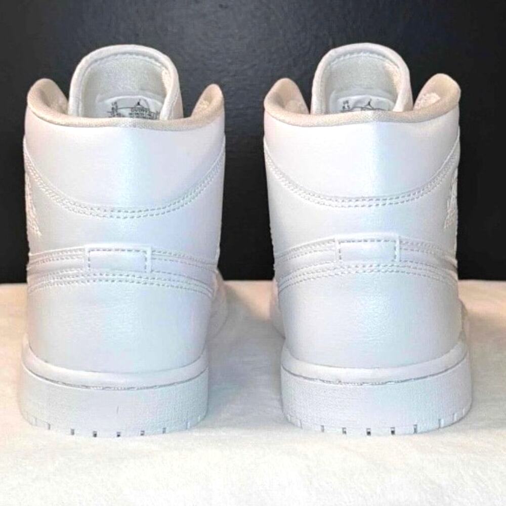Nike Air Jordan 1 Mid “Triple White” – DV0991-111 | 8.5W - Picture 5 of 10